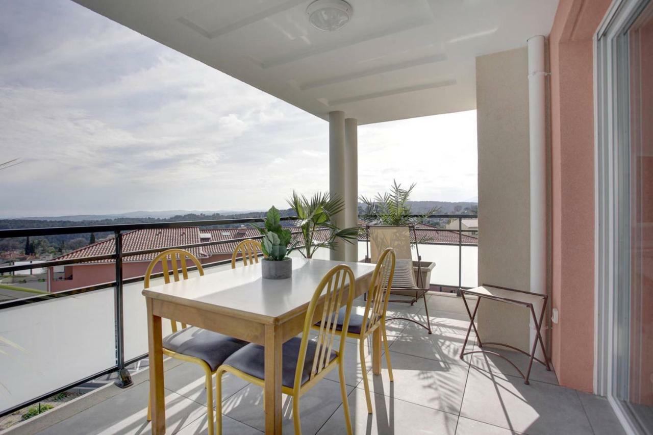 Apartament Mickael Vence Zewnętrze zdjęcie