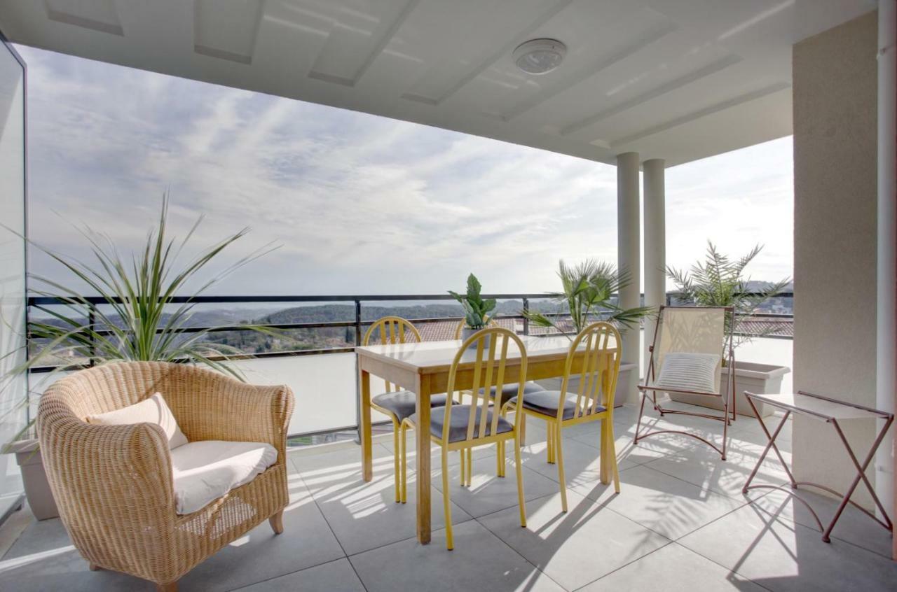 Apartament Mickael Vence Zewnętrze zdjęcie